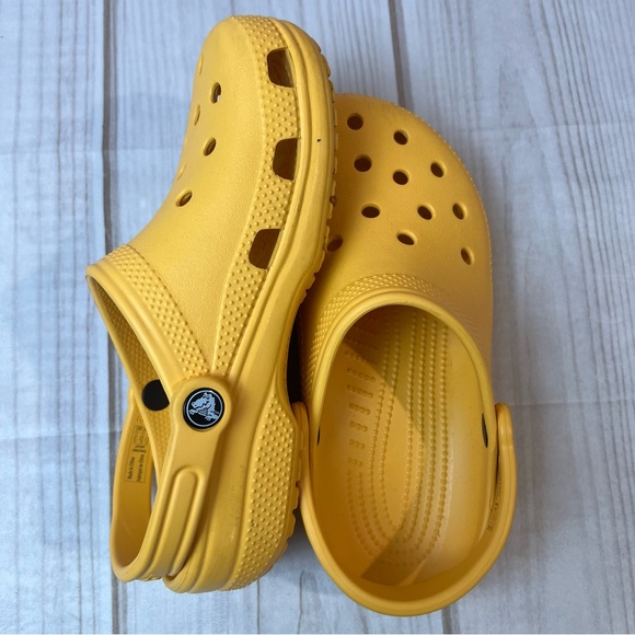 2 pair Crocs Red and Yellow Clogs M5 W7 - Picture 13 of 16